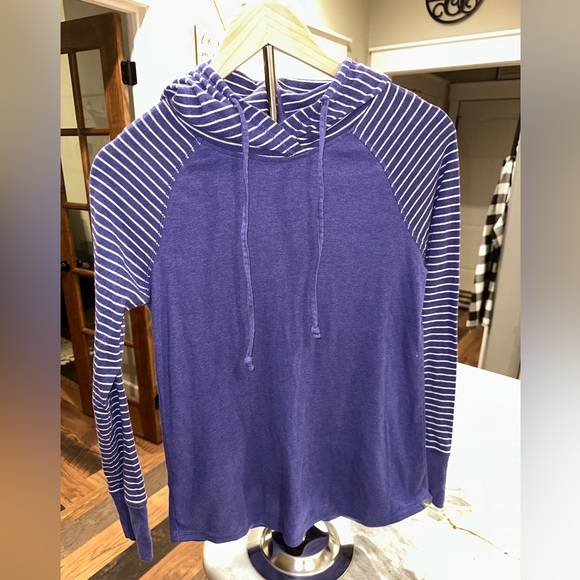 Eddie Bauer Striped‎ Blue & White Hoodie Long Sleeve Shirt Size Medium - Picture 1 of 12